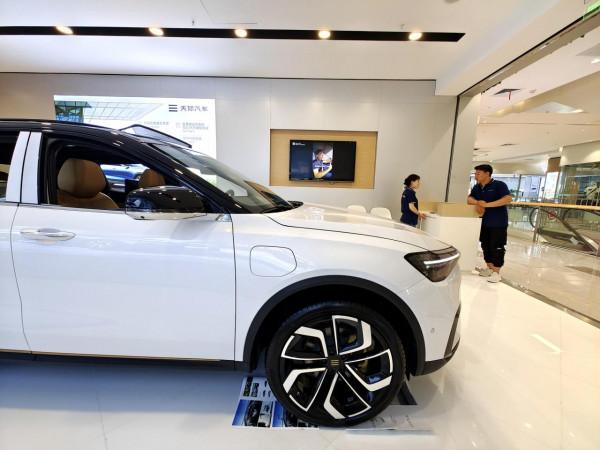 內飾科技感強 實拍天際ME7 售價26.98萬元實力如何? 內飾科技感強 實拍天際ME7 售價26.98萬元實力如何?