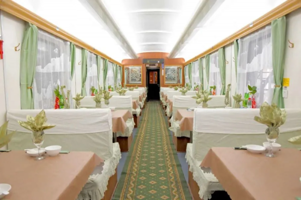 現實版《東方快車》竟是中國最豪華的火車！三萬元一張票