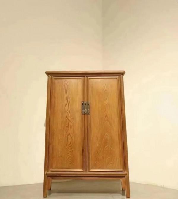 書櫃和藥櫃各倆