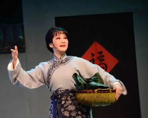 重讀魯迅《祝福》:人生最深的祝福,是找到自己 重讀魯迅《祝福》:人生最深的祝福,是找到自己