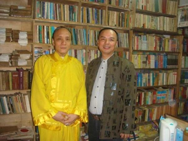 自稱多爾袞十世孫的州迪，為保血統純正不娶漢女，向國家索要故宮