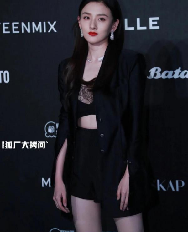 周也宋祖兒白鹿三位小花排排站，誰最吸睛