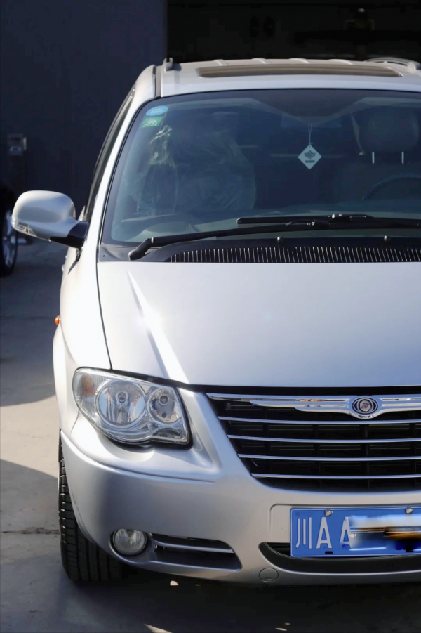 怪獸修車：翻新一輛“殘破不堪”08年大捷龍，最終滿血復活變新車