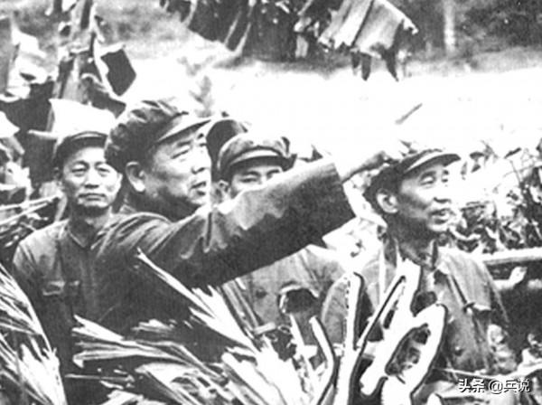 調離西藏,吳忠對天鳴槍,打光一個彈夾,抱頭痛哭歌聲悲慟 調離西藏,吳忠對天鳴槍,打光一個彈夾,抱頭痛哭歌聲悲慟