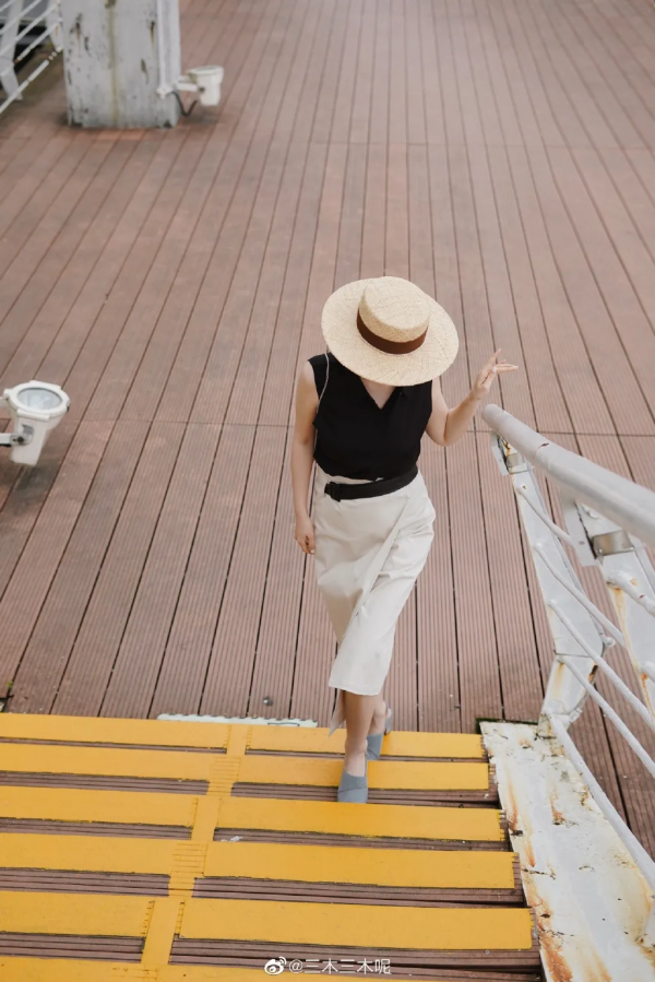 小長假VS婚禮季，這7套LOOK低調又美麗