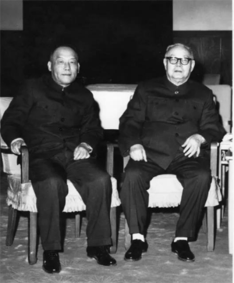 毛主席稱他一個人頂幾個師，朱鎔基為他落淚，親自到醫院探望