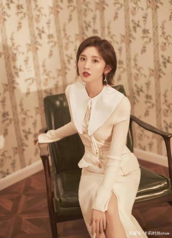 唐藝昕身材那麼好還不忘健身，優秀的人永遠都還在努力