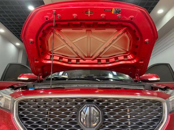 安靜之路 西寧音樂坊名爵ZS汽車隔音改裝大白鯊 安靜之路 西寧音樂坊名爵ZS汽車隔音改裝大白鯊