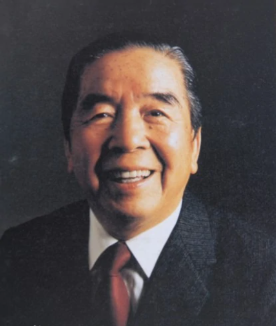 81年包玉剛捐1000萬美元無人敢要，鄧小平出面：我來接受這筆捐贈