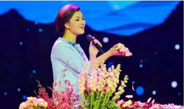 降央卓瑪：嫁普通老公，給5個兄弟買車，被婆婆當親女兒疼愛