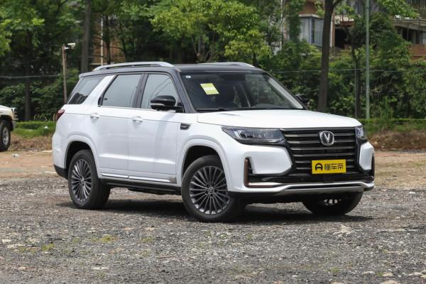 長安CS95：造型帥氣，5門7座SUV，搭載233馬力+6AT動力，適合家用