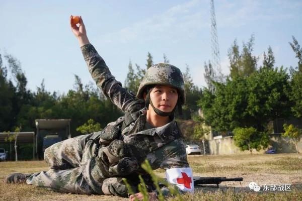 拼!拼!拼!衛生女兵請求出戰 拼!拼!拼!衛生女兵請求出戰