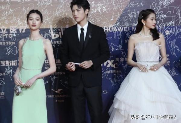 被搶鏡女星表現:關之琳露嫌棄,那英直接硬剛,倪妮放棄表情管理 被搶鏡女星表現:關之琳露嫌棄,那英直接硬剛,倪妮放棄表情管理