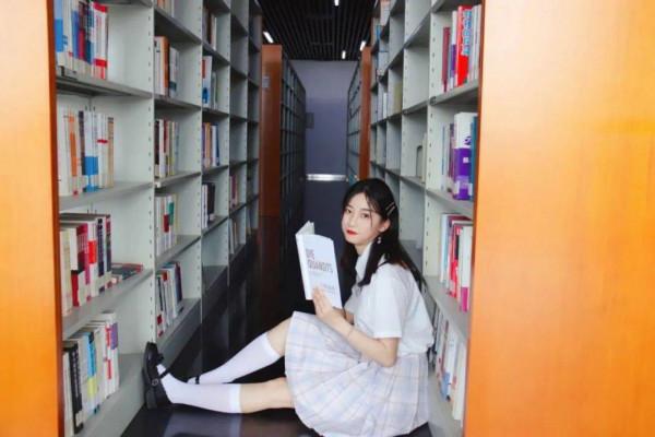 天津女孩高考692分，去武漢讀師範被贊，網友：值啥呀，有985不讀