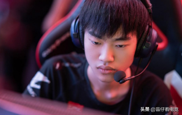 LCK上單斷檔，LPL中單斷檔！外媒評歷史中單前十排名引熱議