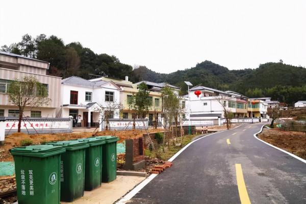 要不要放棄外地的工作回老家?看完這兩個故事,你就有答案了 要不要放棄外地的工作回老家?看完這兩個故事,你就有答案了