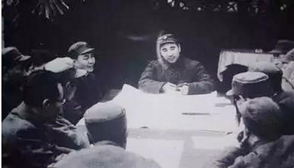 母親死前比劃兩個手指頭，林彪含淚寫下悼母詩，朱德看後哀聲長嘆