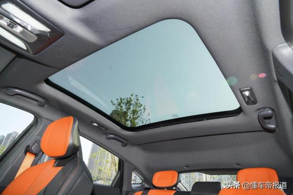 新車 &vert; 11&period;69萬元尊貴型最贊！長安UNI-V預售購車手冊