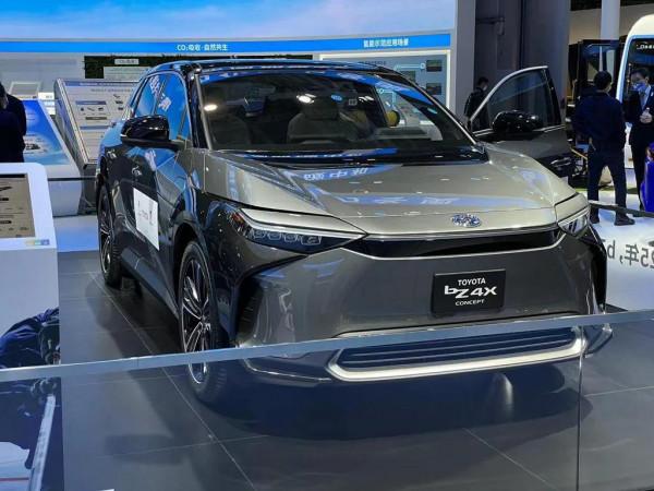 2022年中期國內上市 豐田bZ4X進博會亮相