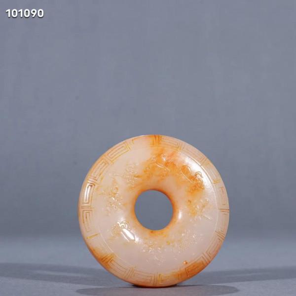 舊藏 和田玉吉祥八寶平安扣規格：高直徑5.9cm高1.3cm重89g