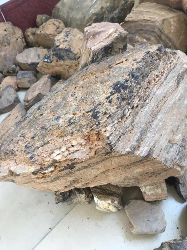 月亮積層巖隕石已被發現