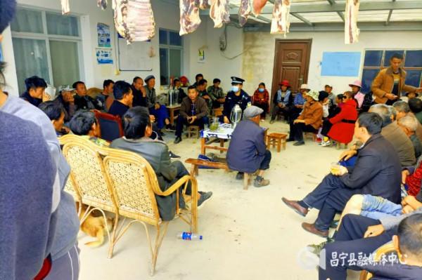 溫泉鎮下六甲：新“五組一聯”提振“三治”融合發展新篇章