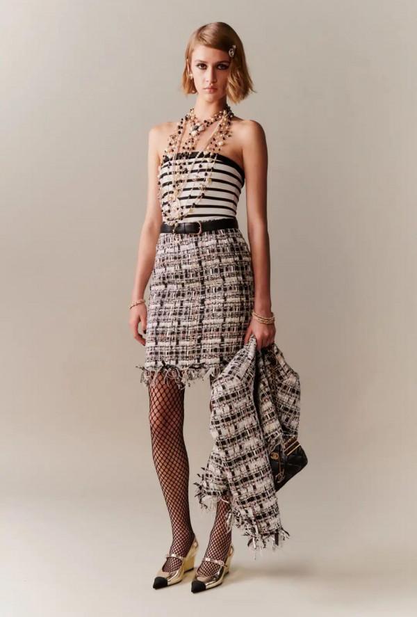 劉雯的紙片腰又火了！只能羨慕？學會這幾種穿搭你也行