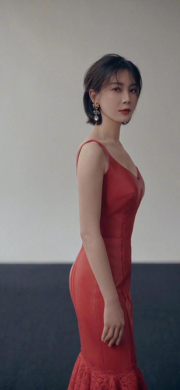 陳數：美麗大方，氣質優雅，盡顯女神魅力