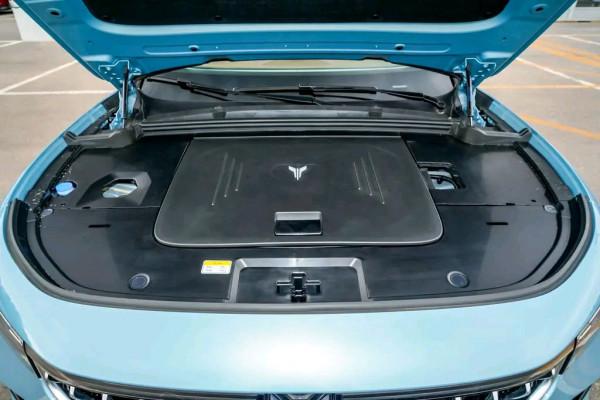 體驗嵐圖FREE，中大型SUV，配置不存在選裝，31.36萬元起售