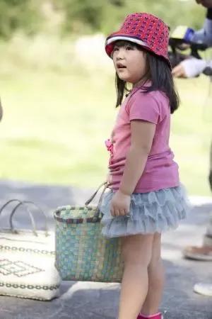 《爸爸去哪兒5》重聚，吳尊曬照懷念爸爸去哪兒，這些女娃變化大