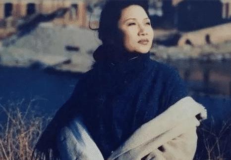 27歲走紅，34歲當尼姑，消失24年，“好人一生平安”李娜經歷了啥