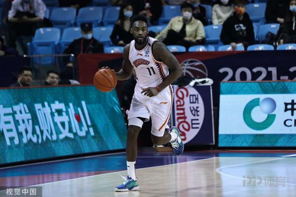 絕了！師徒較量，慘敗上海，廣東宏遠潛藏著兩大危機