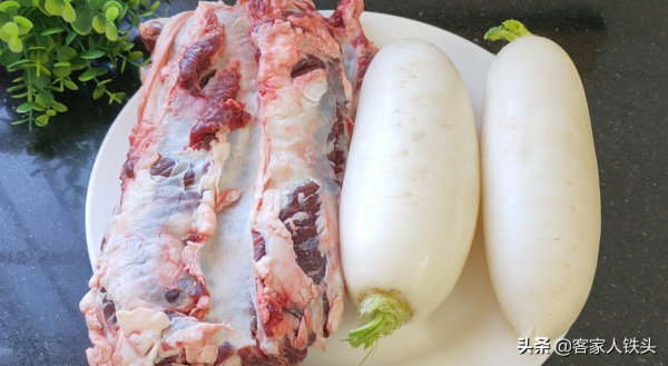 天冷多吃蘿蔔,加3斤牛腩,教你廣東有名的做法,好吃過癮吃不膩 天冷多吃蘿蔔,加3斤牛腩,教你廣東有名的做法,好吃過癮吃不膩