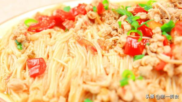 簡單又營養的肉末金針菇，廚師長教你這一招，酸辣入味，拌飯一絕