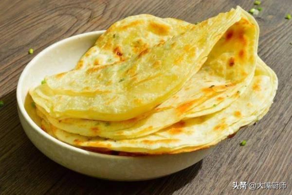 死麵烙餅怎麼做不發硬?關鍵是和麵,老師傅教你做法,酥軟層次多 死麵烙餅怎麼做不發硬?關鍵是和麵,老師傅教你做法,酥軟層次多