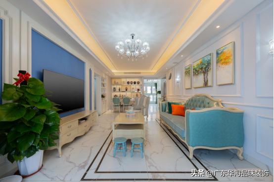 130平歐式設計風,鮮亮色調搭配,凸顯歐式浪漫主義氣息 130平歐式設計風,鮮亮色調搭配,凸顯歐式浪漫主義氣息