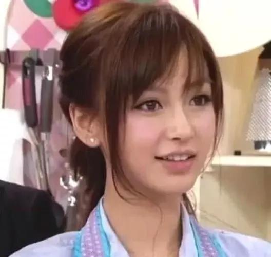 楊穎整過容嗎？