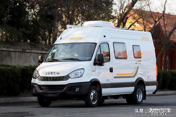 B型車沒空間？動力弱？5門4座3.0T動力+2床，衛航K590橡木房車