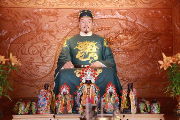 漢有衛青、霍去病，唐有李靖、薛仁貴，那麼清朝有哪些名將呢