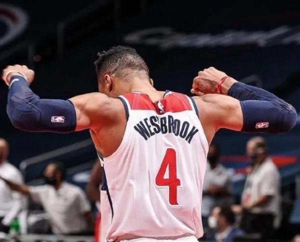 驚喜滿滿!莫蘭特、喬治領銜,新賽季五項資料排名前10的球員一覽 驚喜滿滿!莫蘭特、喬治領銜,新賽季五項資料排名前10的球員一覽