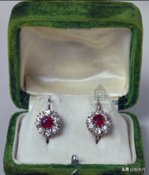 故宮裡的娘娘都戴什麼珠寶？來開開眼界