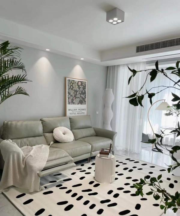 90後小夫妻，拒絕“過度裝修”只花費13W，卻被鄰居吐槽像出租房