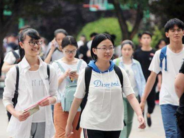 異地校區將面臨被清理，多所名校也包含在其中，大學生坐不住了