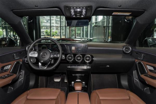 新車｜最高下調6700元，入門價格不變，賓士新款CLA正式上市