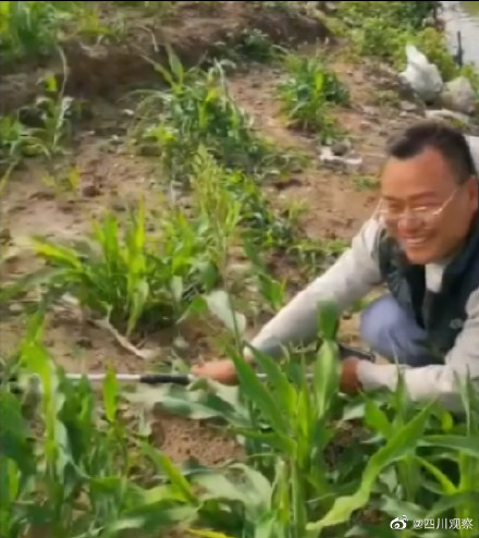 捕魚達人!廣東一男子釣魚釣出鱷魚 捕魚達人!廣東一男子釣魚釣出鱷魚