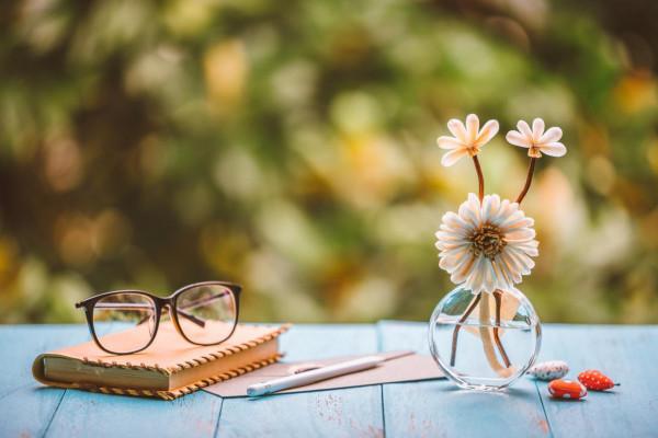 有一種女人，沒什麼真心朋友，生活卻越來越好