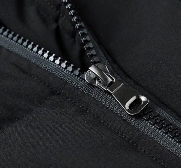 除夕晚上，建議穿上這棉服，比小西裝還氣派，60後男人穿賊體面