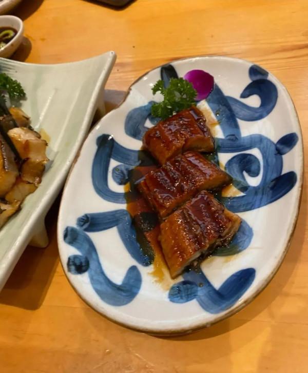 蠻有年代感的日料自助