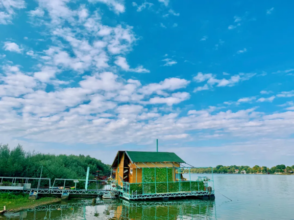 那些在旅行中被陌生人“解救”的奇遇 | 故事FM 那些在旅行中被陌生人“解救”的奇遇 | 故事FM