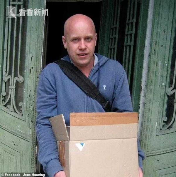 博物館花錢請藝術家創作 結果收到兩幅空白畫作 博物館花錢請藝術家創作 結果收到兩幅空白畫作